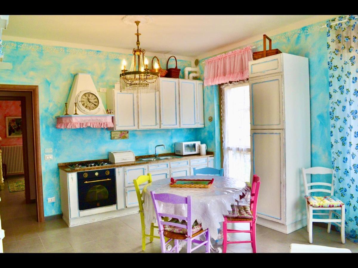 Le Bouganville Apartment Дезенцано-дель-Гарда Экстерьер фото